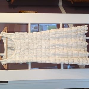 Max Studio lacey ruffley sleeveless dress size small